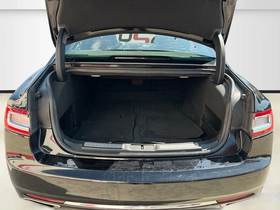 2018 Lincoln Continental 10th Gen - Image 19 of 19