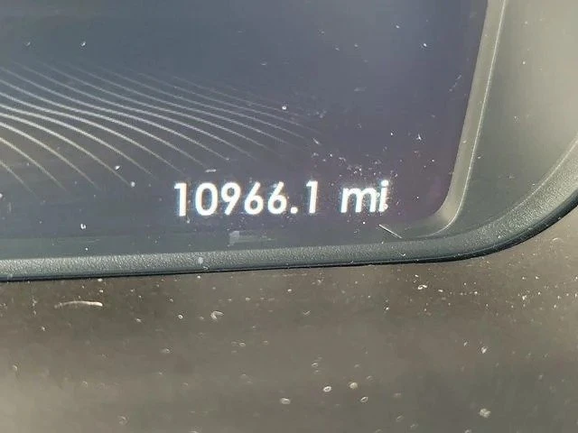 2018 Lincoln Continental 10th Gen - Image 7 of 18
