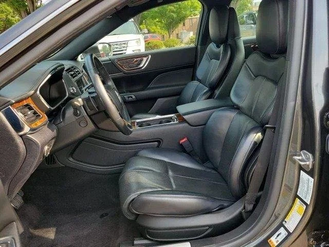 2018 Lincoln Continental 10th Gen - Image 12 of 18