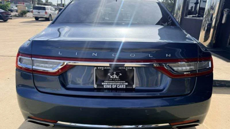 2018 Lincoln Continental 10th Gen - Image 5 of 11
