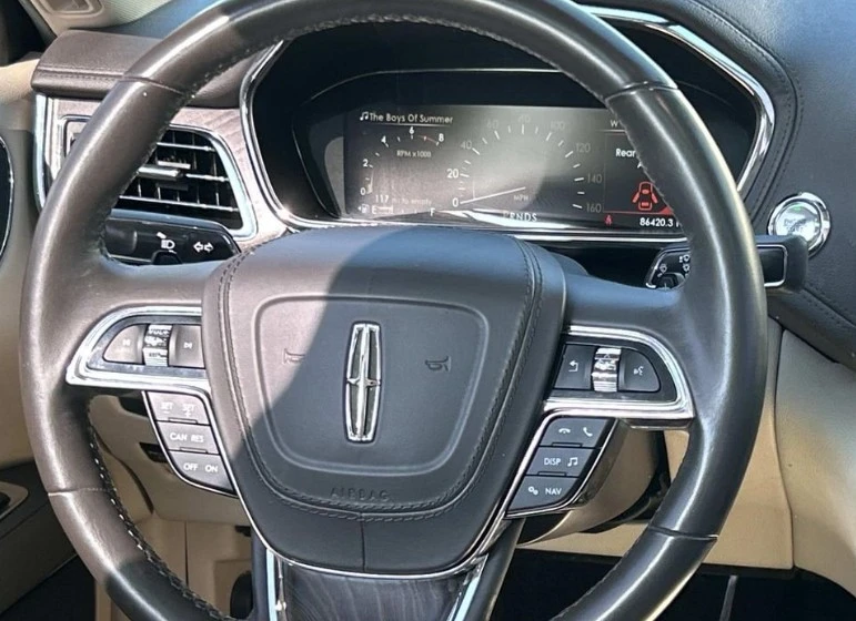 2018 Lincoln Continental 10th Gen - Image 6 of 8