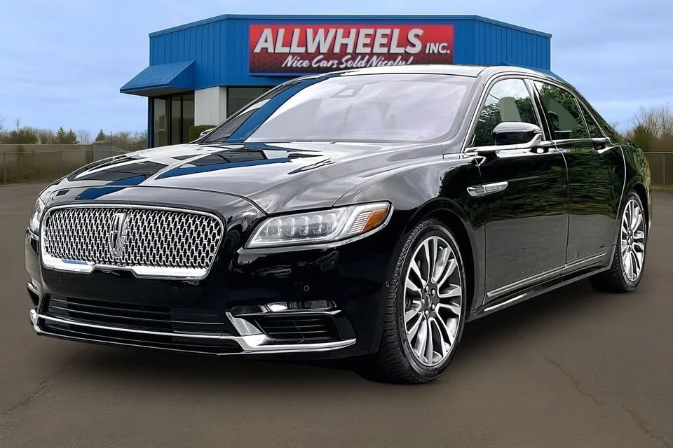 2018 Lincoln Continental 10th Gen - Image 11 of 20