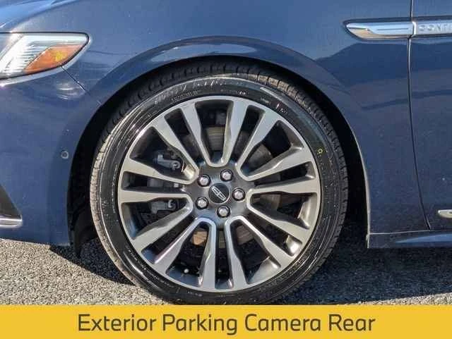 2018 Lincoln Continental 10th Gen - Image 9 of 20