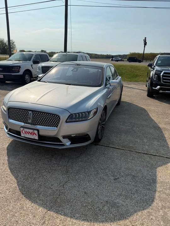 2018 Lincoln Continental 10th Gen - Image 2 of 7