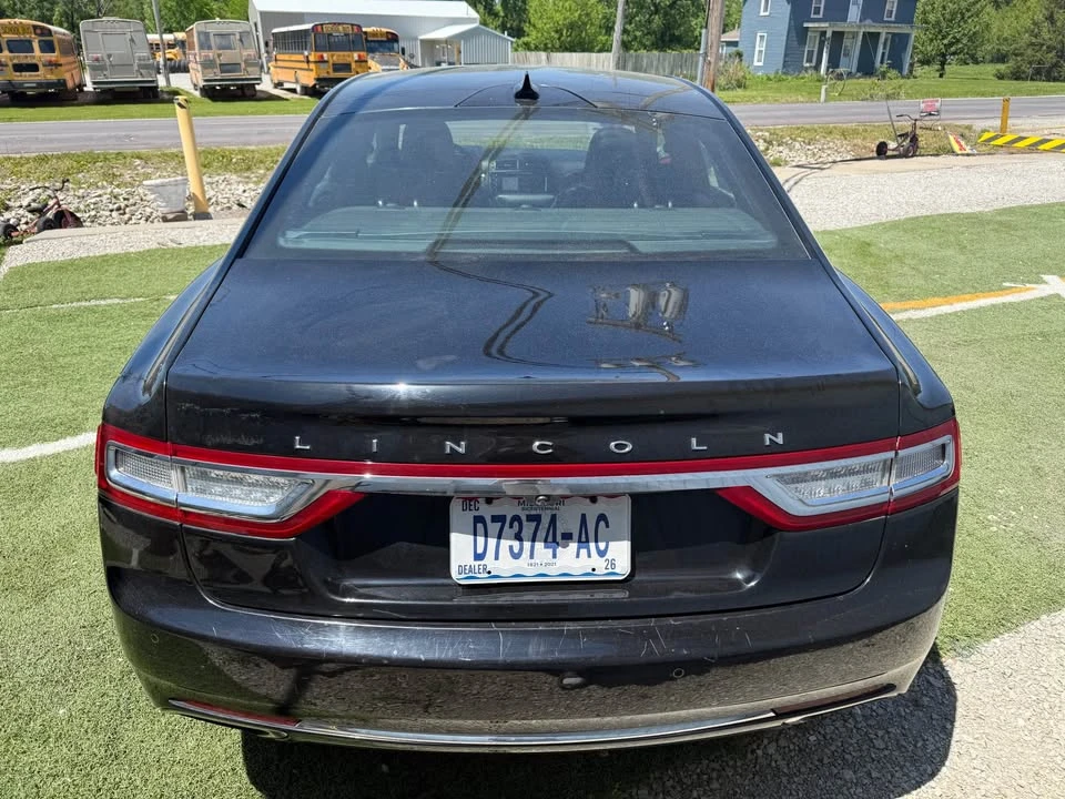 2018 Lincoln Continental 10th Gen - Image 5 of 13