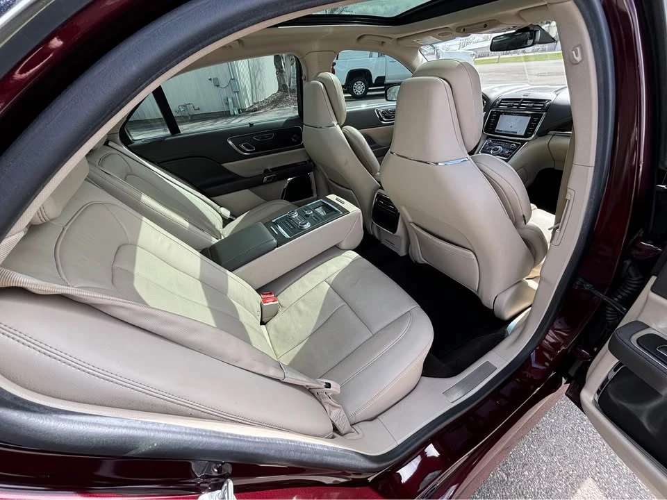 2018 Lincoln Continental 10th Gen - Image 10 of 14