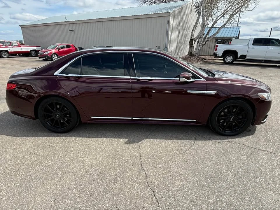 2018 Lincoln Continental 10th Gen - Image 5 of 14