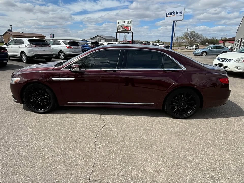 2018 Lincoln Continental 10th Gen - Image 2 of 14