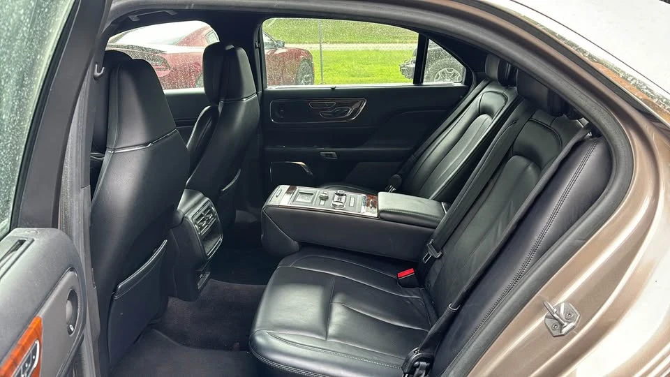 2018 Lincoln Continental 10th Gen - Image 7 of 7