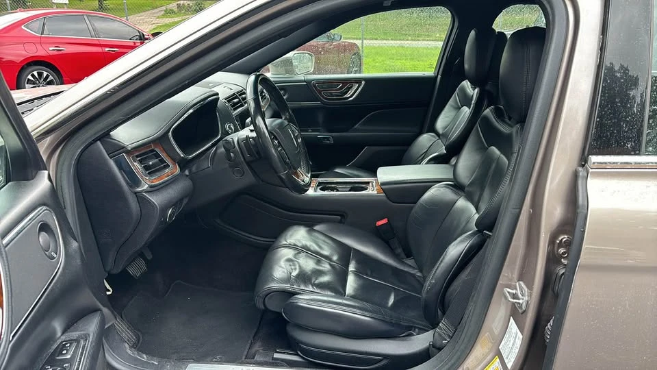 2018 Lincoln Continental 10th Gen - Image 6 of 7