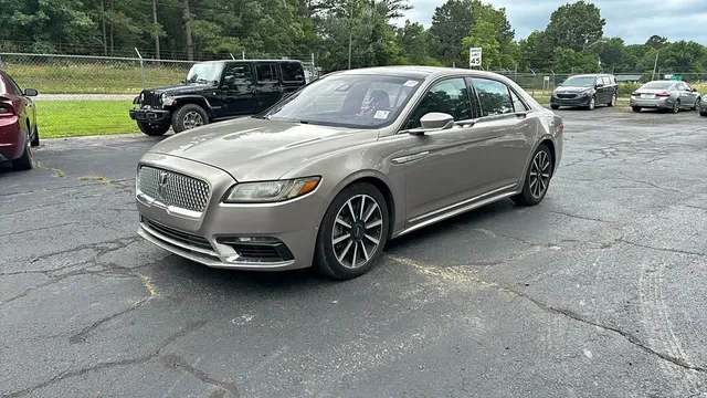2018 Lincoln Continental Reserve Sedan 4D