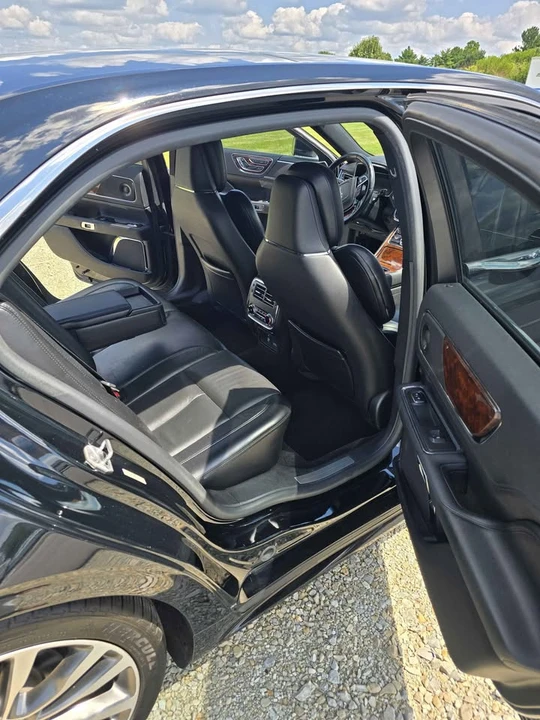 2018 Lincoln Continental 10th Gen - Image 9 of 13