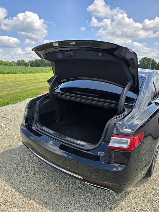 2018 Lincoln Continental 10th Gen - Image 7 of 13