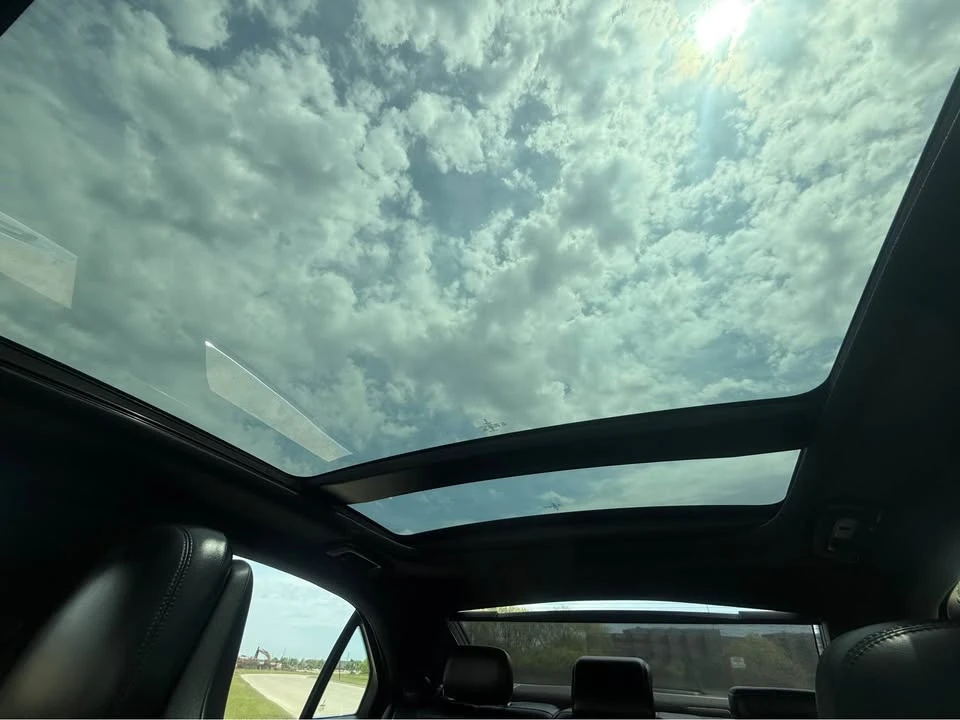 2018 Lincoln Continental 10th Gen - Image 16 of 20