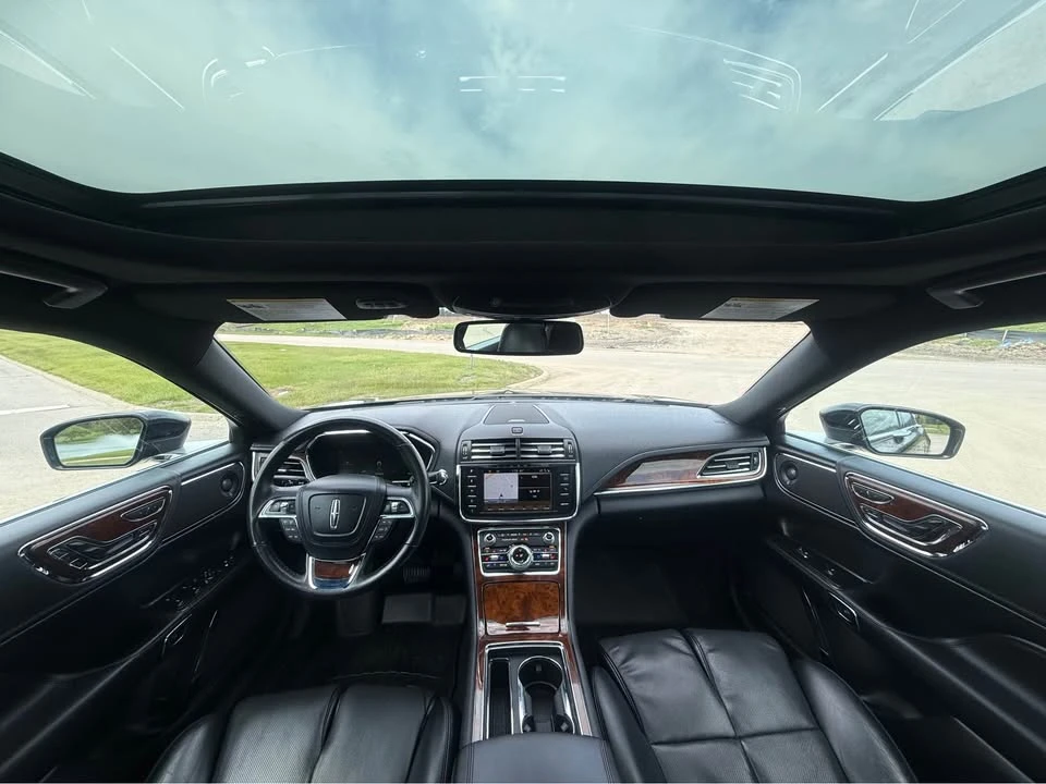2018 Lincoln Continental 10th Gen - Image 10 of 20