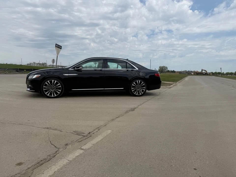 2018 Lincoln Continental 10th Gen - Image 3 of 20
