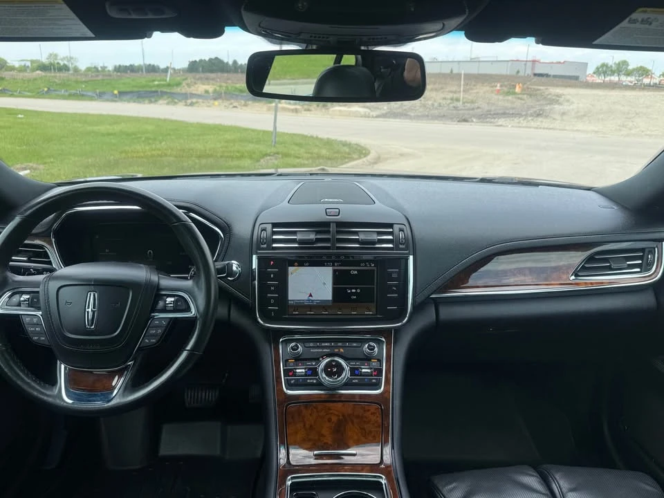 2018 Lincoln Continental 10th Gen - Image 11 of 20
