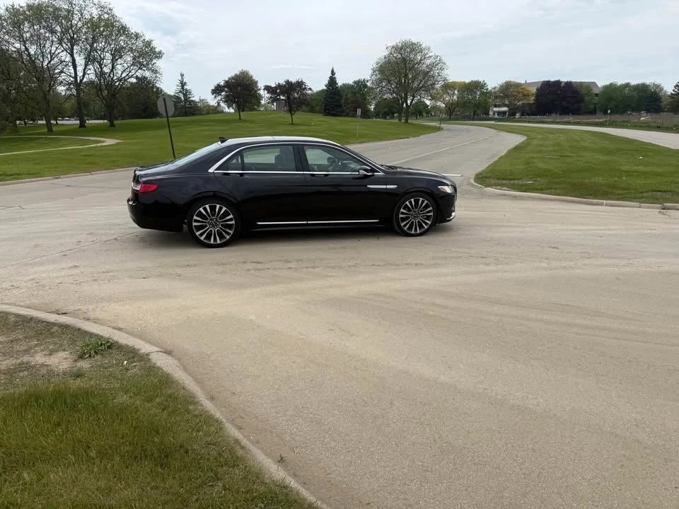 2018 Lincoln Continental 10th Gen - Image 7 of 20