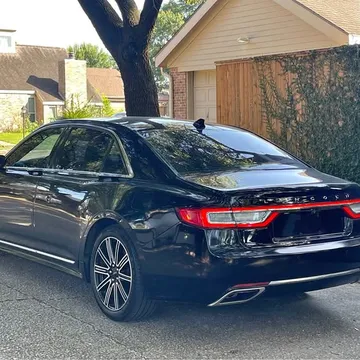 2018 Lincoln Continental Reserve Sedan 4D