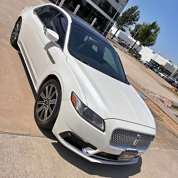 2018 Lincoln Continental Reserve Sedan 4D