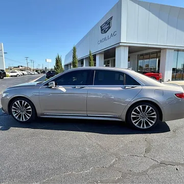 2018 Lincoln Continental Reserve Sedan 4D