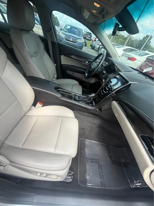 2018 Lincoln Continental 10th Gen - Image 12 of 13