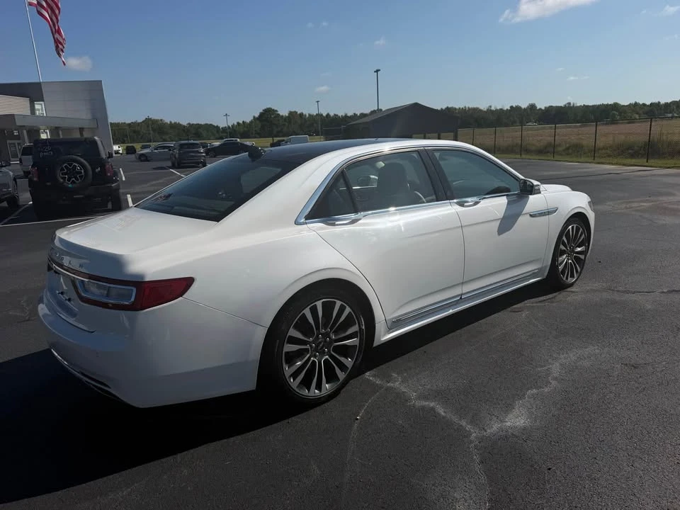 2018 Lincoln Continental 10th Gen - Image 5 of 15