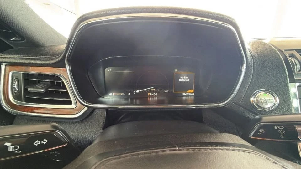 2018 Lincoln Continental 10th Gen - Image 18 of 19