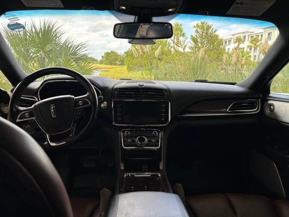 2018 Lincoln Continental 10th Gen - Image 6 of 14
