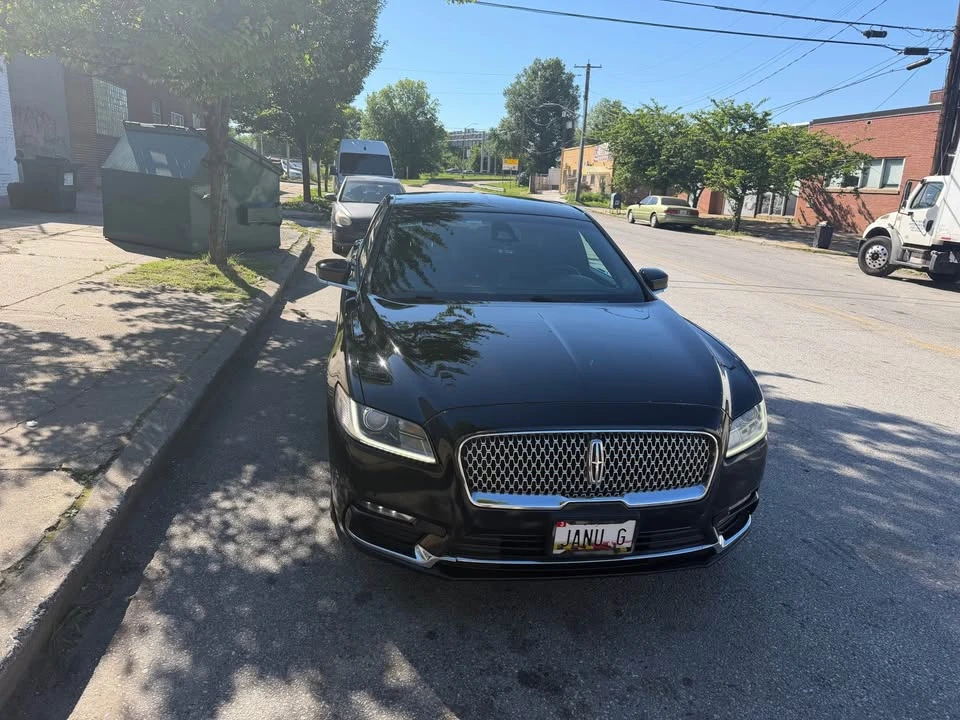 2018 Lincoln Continental 10th Gen - Image 5 of 10