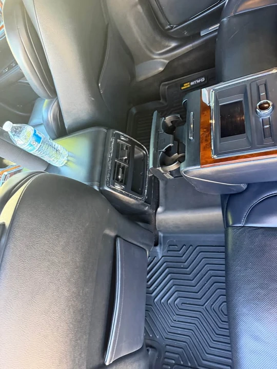 2018 Lincoln Continental 10th Gen - Image 8 of 10