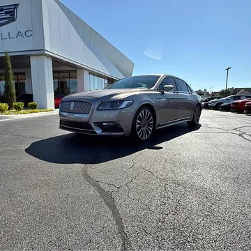 2018 Lincoln Continental Sedan 4D