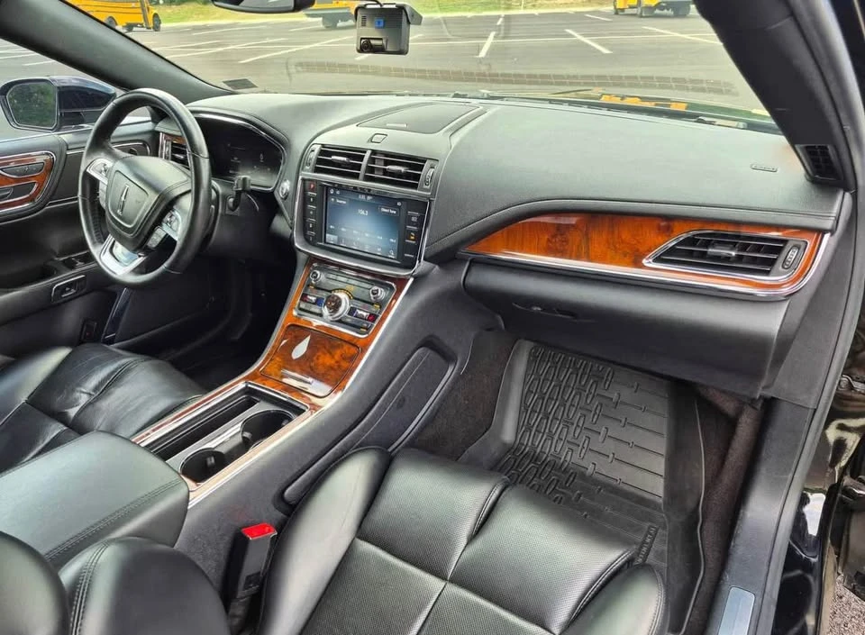 2018 Lincoln Continental 10th Gen - Image 6 of 14