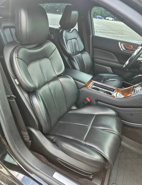 2018 Lincoln Continental 10th Gen - Image 8 of 14