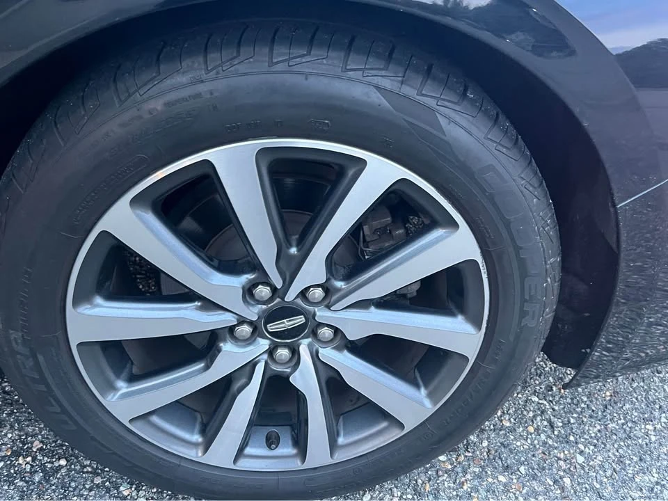 2018 Lincoln Continental 10th Gen - Image 10 of 14