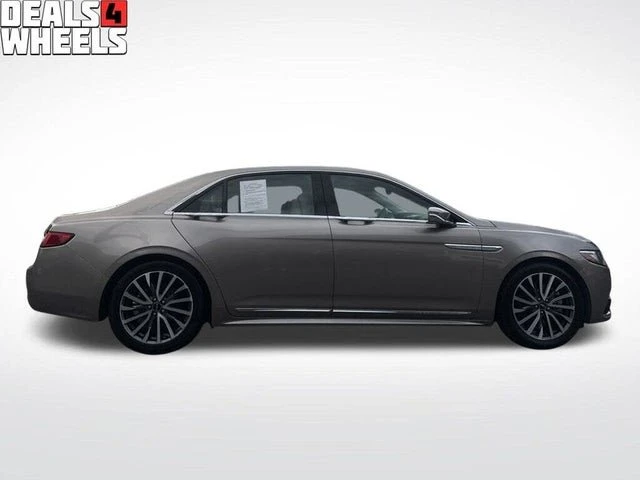 2018 Lincoln Continental 10th Gen - Image 6 of 10