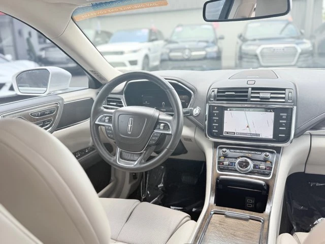 2018 Lincoln Continental 10th Gen - Image 17 of 20