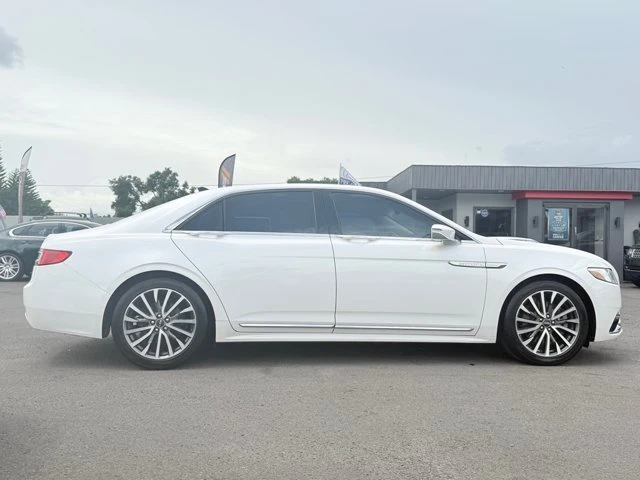 2018 Lincoln Continental 10th Gen - Image 12 of 20