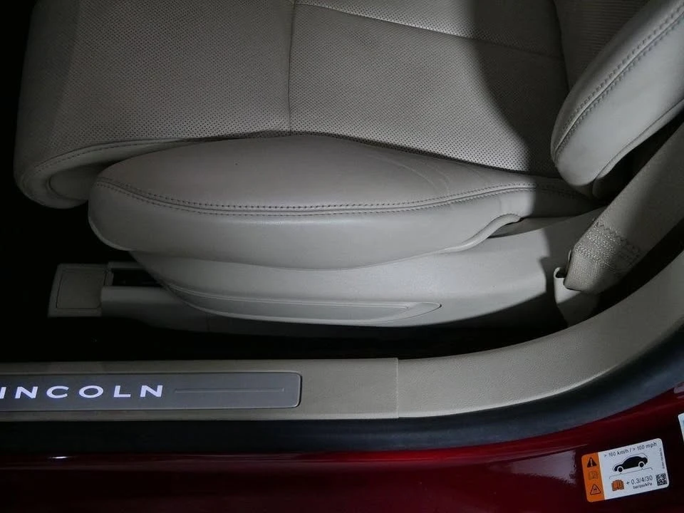 2018 Lincoln Continental 10th Gen - Image 20 of 20