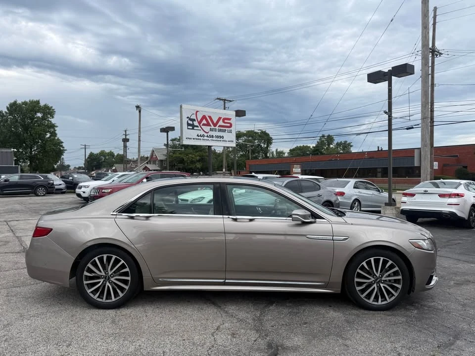 2018 Lincoln Continental 10th Gen - Image 2 of 14