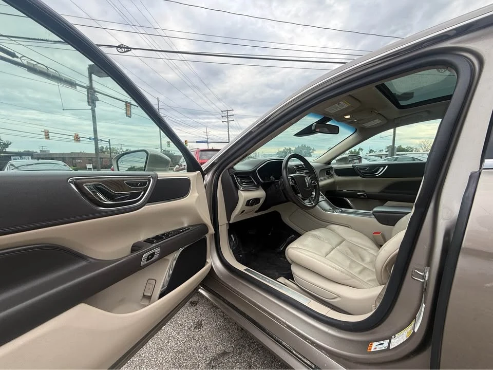 2018 Lincoln Continental 10th Gen - Image 10 of 14