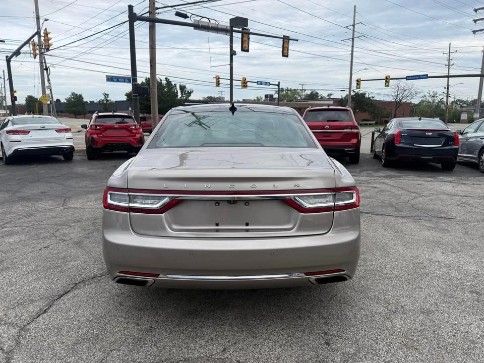 2018 Lincoln Continental 10th Gen - Image 4 of 14