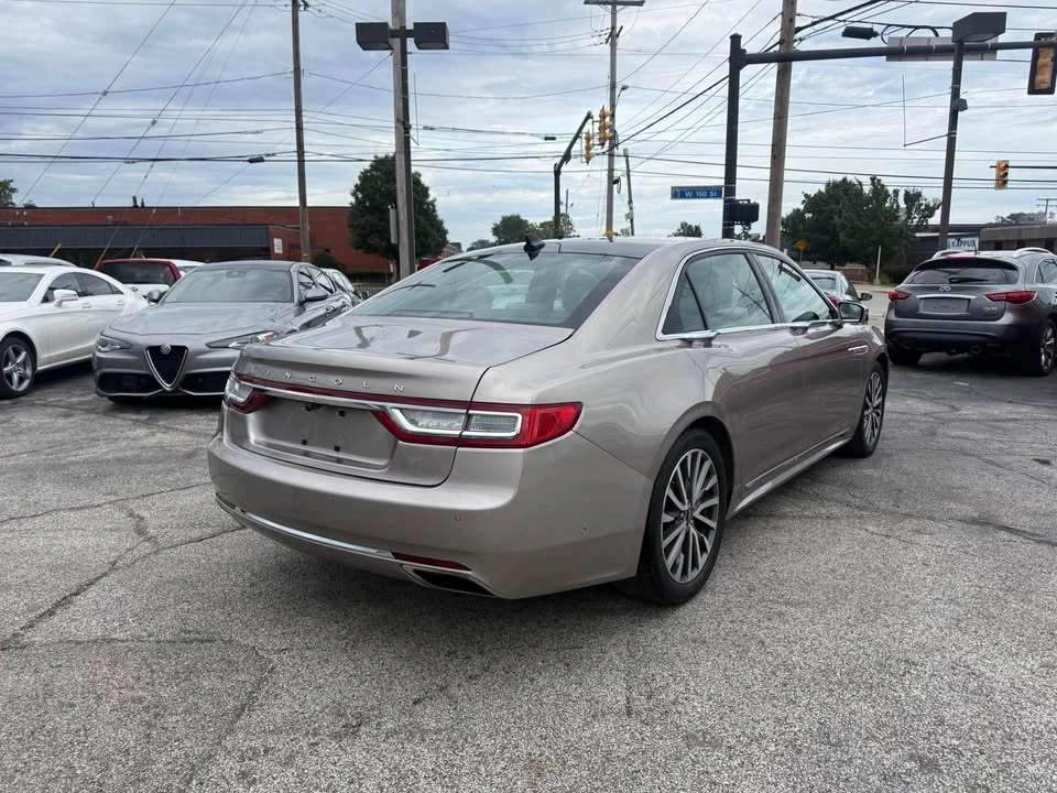 2018 Lincoln Continental 10th Gen - Image 3 of 14