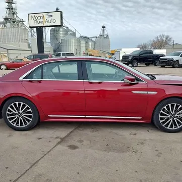 2018 Lincoln Continental Select Sedan 4D