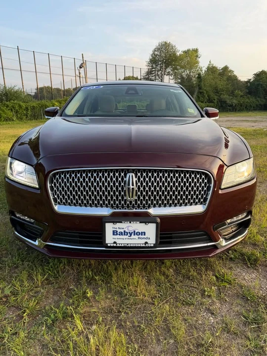 2018 Lincoln Continental 10th Gen - Image 3 of 11