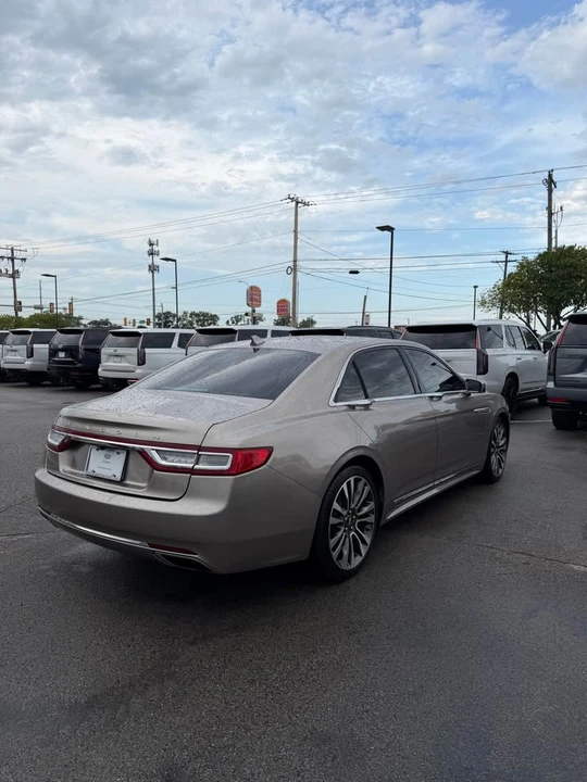 2018 Lincoln Continental 10th Gen - Image 3 of 10