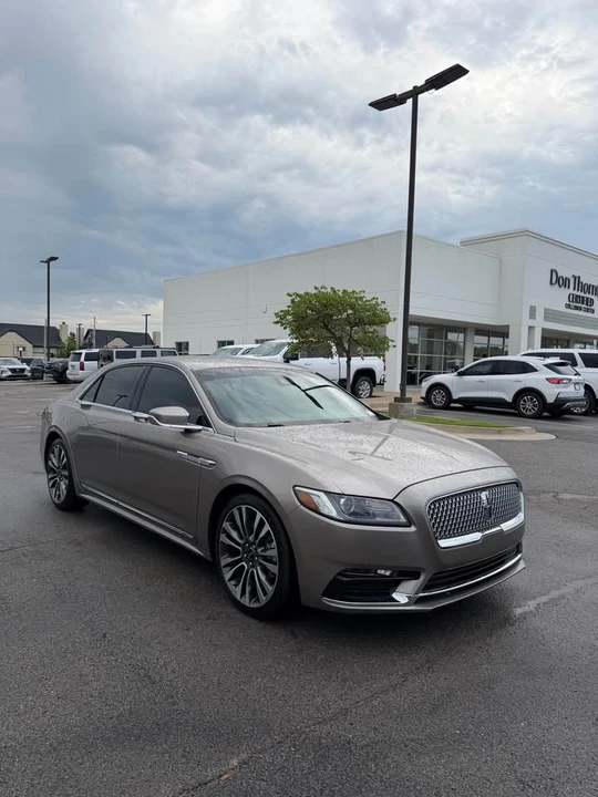 2018 Lincoln Continental 10th Gen - Image 4 of 10