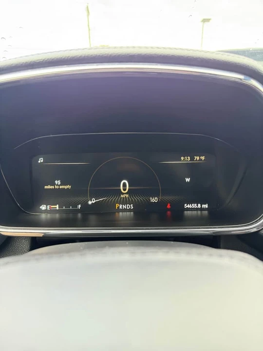 2018 Lincoln Continental 10th Gen - Image 9 of 10