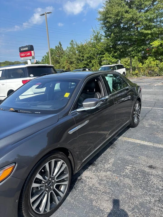 2018 Lincoln Continental 10th Gen - Image 2 of 11