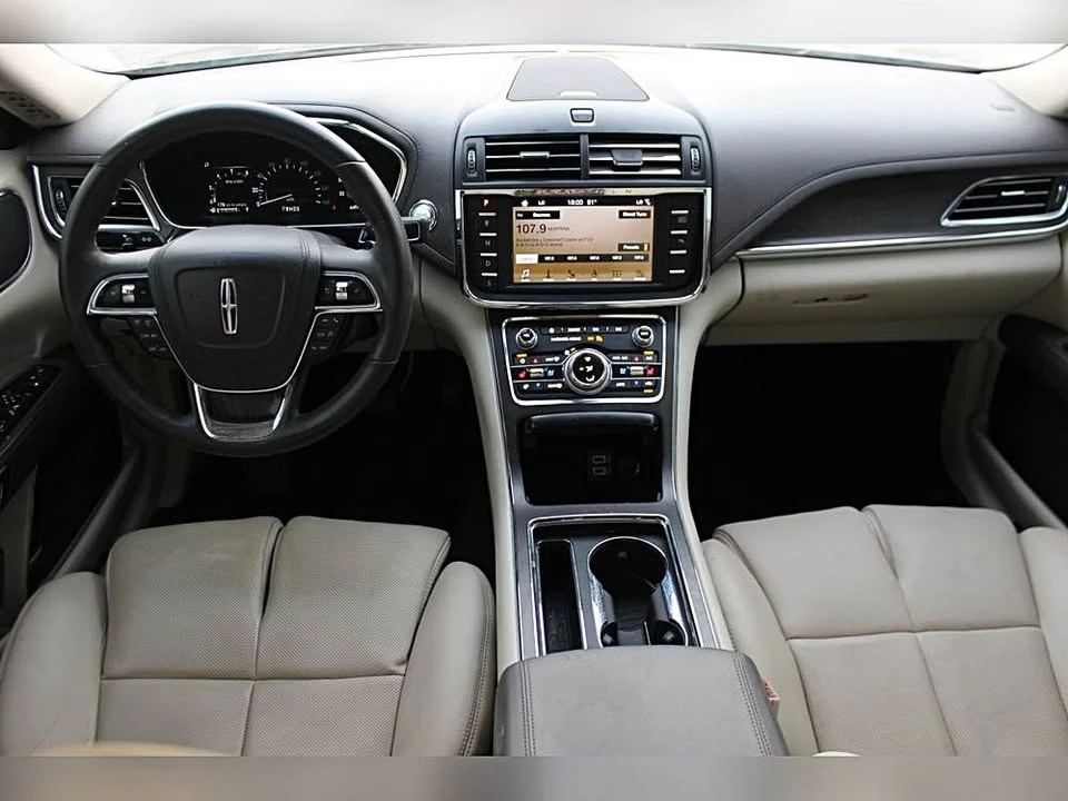 2018 Lincoln Continental 10th Gen - Image 12 of 20